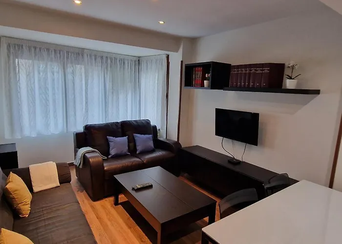 Apartamento Argueelles - 3 Hab Y 1 Bano - 5 Pax - Vut-5675-As