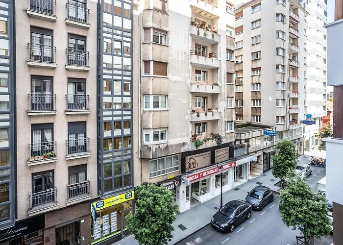 Apartamento Argueelles - 3 Hab Y 1 Bano - 5 Pax - Vut-5675-As