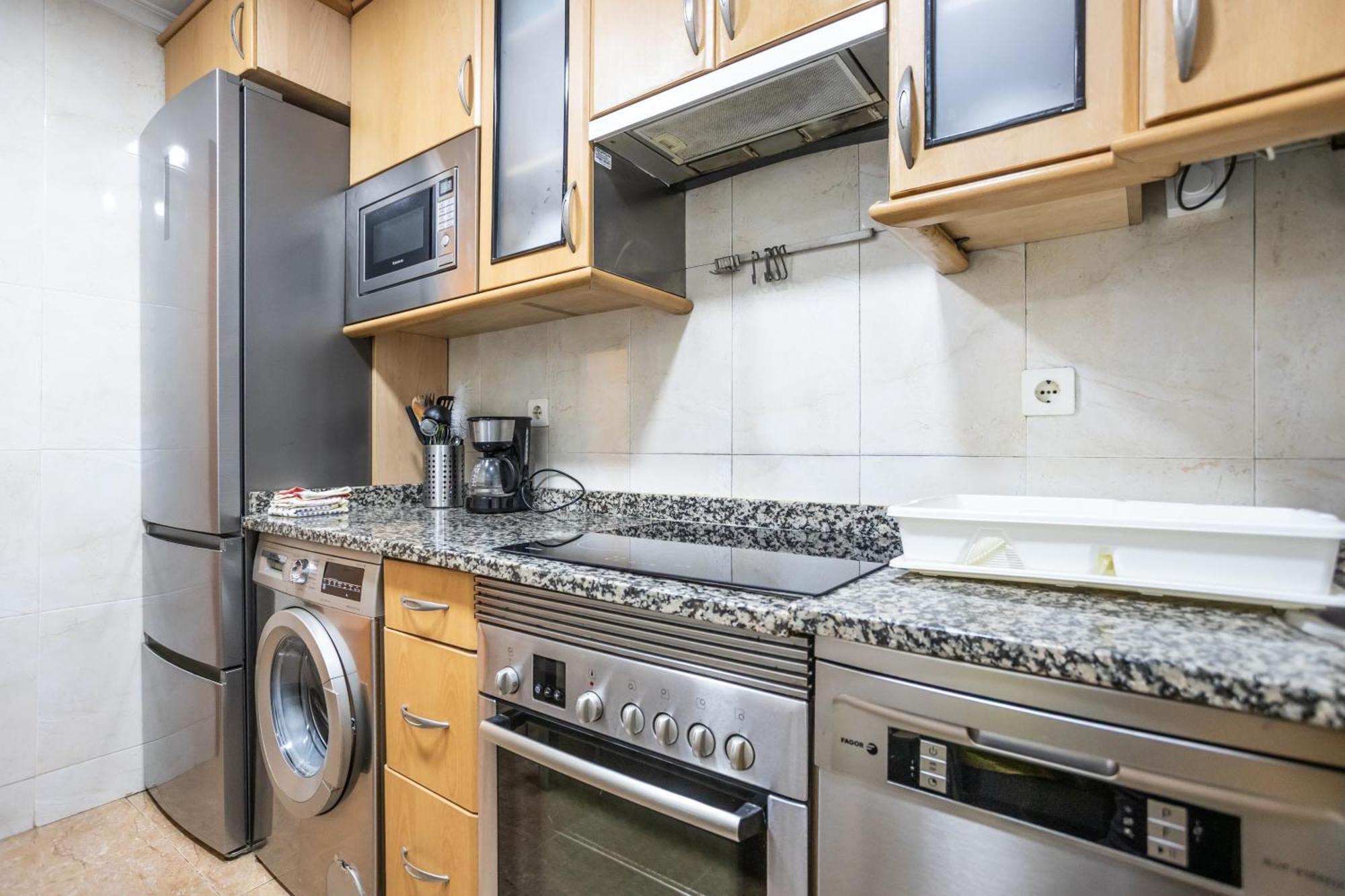 Apartament Argueelles - 3 Hab Y 1 Bano - 5 Pax - Vut-5675-as *