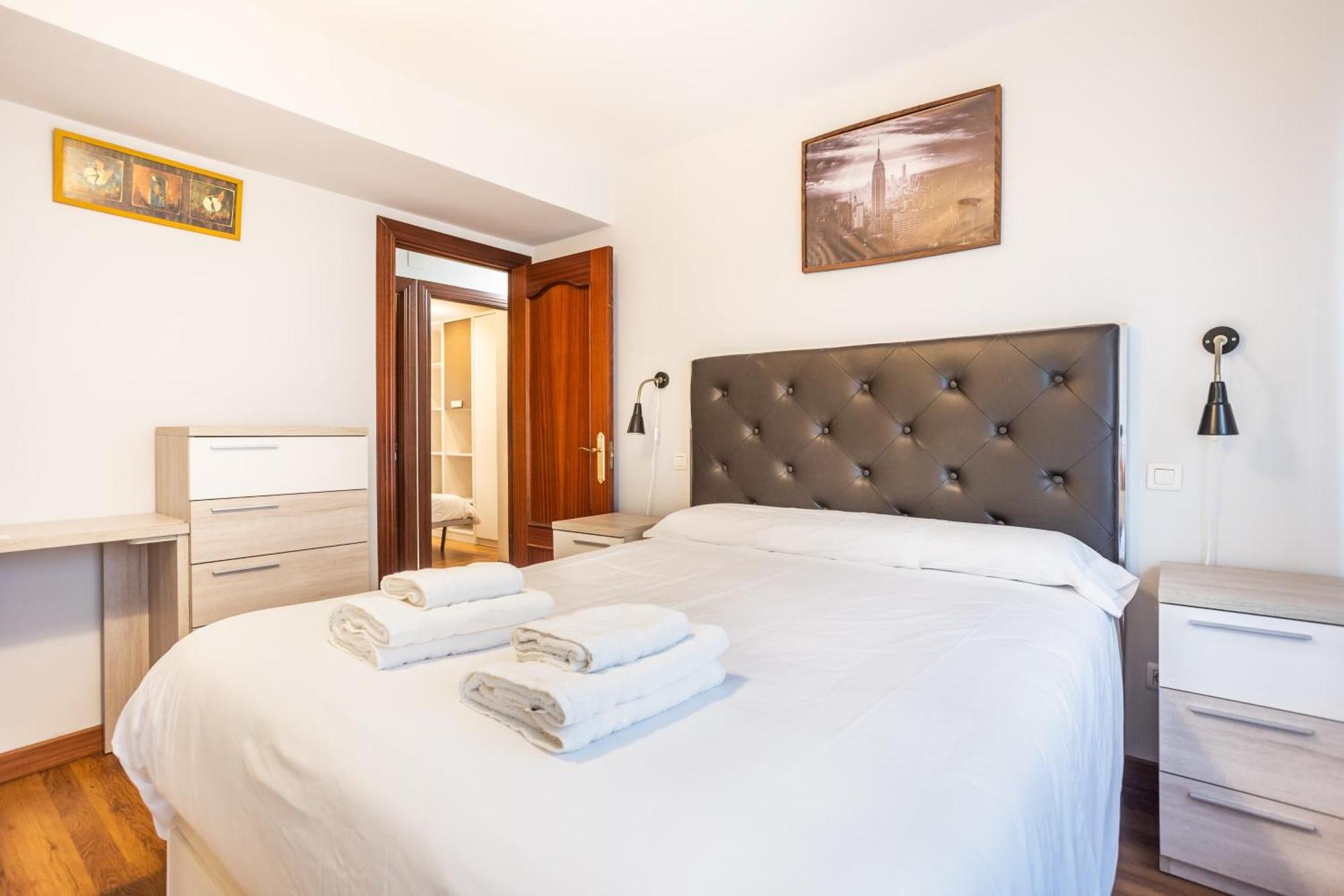 Apartament Argueelles - 3 Hab Y 1 Bano - 5 Pax - Vut-5675-as