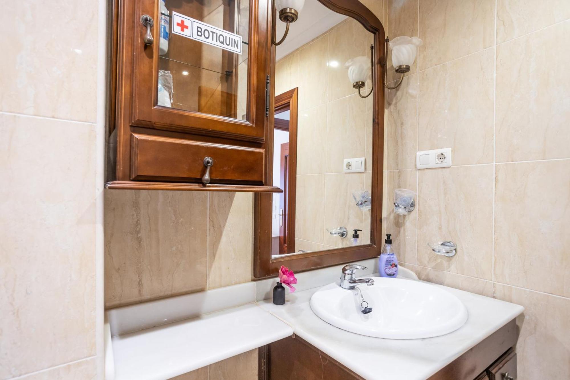 Argueelles - 3 Hab Y 1 Bano - 5 Pax - Vut-5675-as *